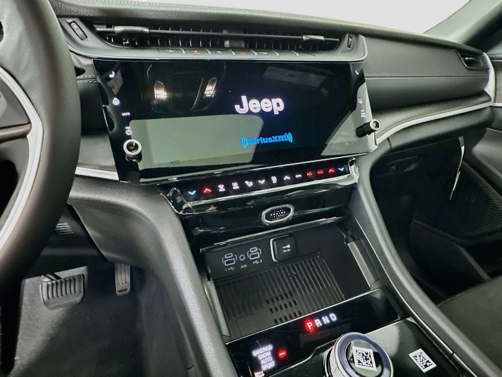 2026 Jeep Grand Cherokee L GRAND CHEROKEE L LAREDO ALTITUDE 4X4