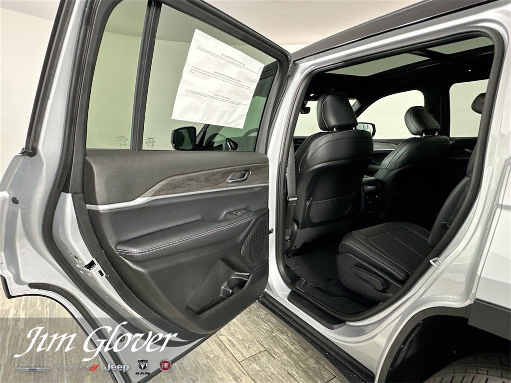 2025 Jeep Grand Cherokee L GRAND CHEROKEE L LIMITED 4X4