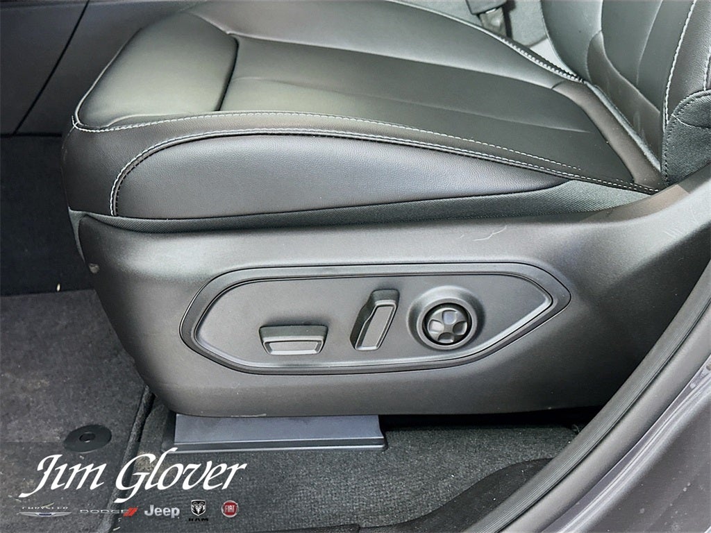 2025 Jeep Grand Cherokee L GRAND CHEROKEE L LIMITED 4X4