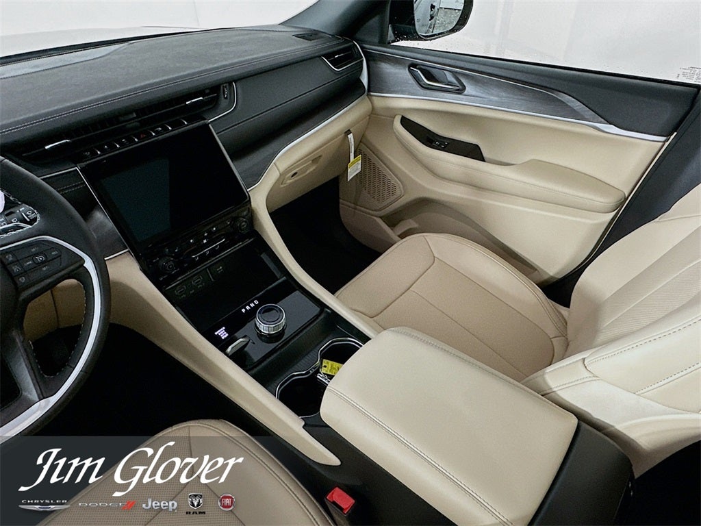 2025 Jeep Grand Cherokee L GRAND CHEROKEE L LIMITED 4X4