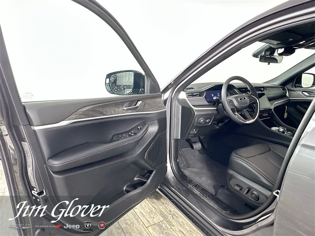 2025 Jeep Grand Cherokee L GRAND CHEROKEE L LIMITED 4X4