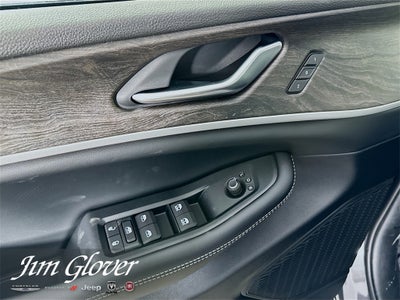 2025 Jeep Grand Cherokee L GRAND CHEROKEE L LIMITED 4X4