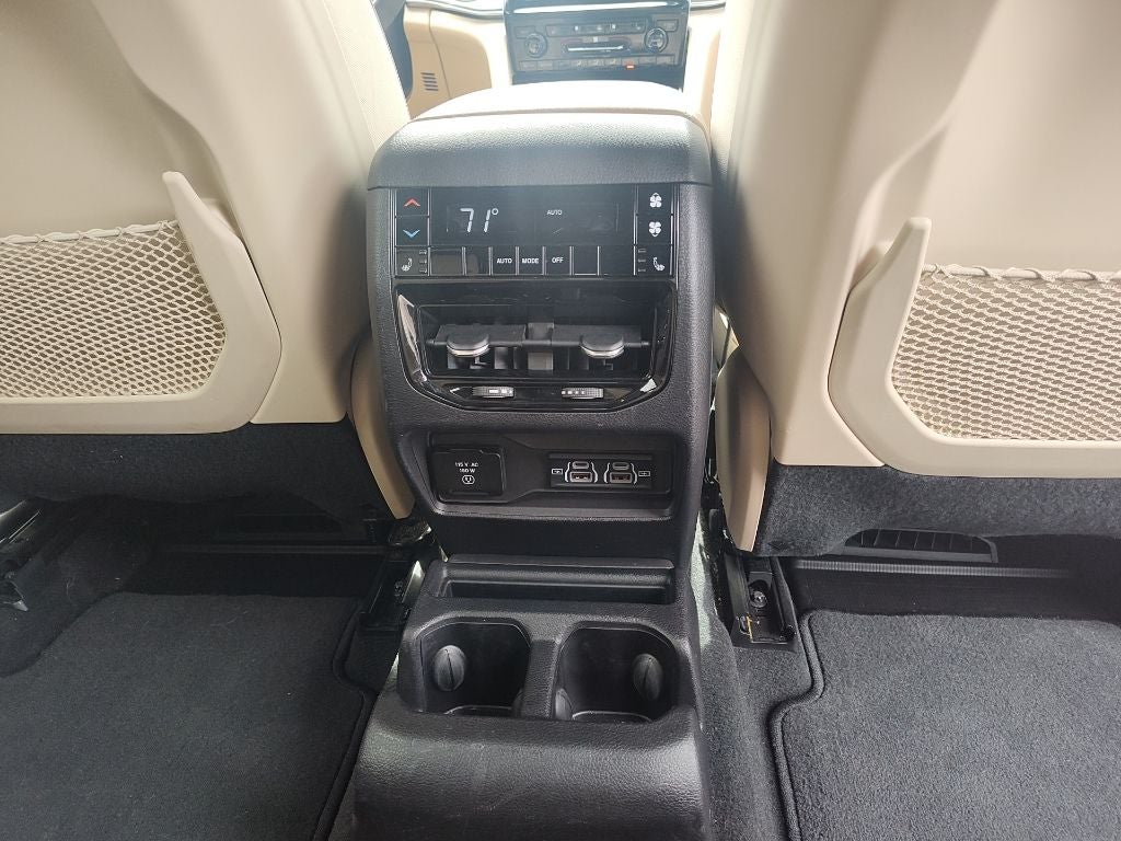 2023 Jeep Grand Cherokee L Limited 4x4