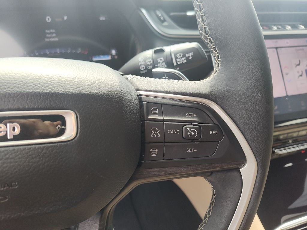 2023 Jeep Grand Cherokee L Limited 4x4