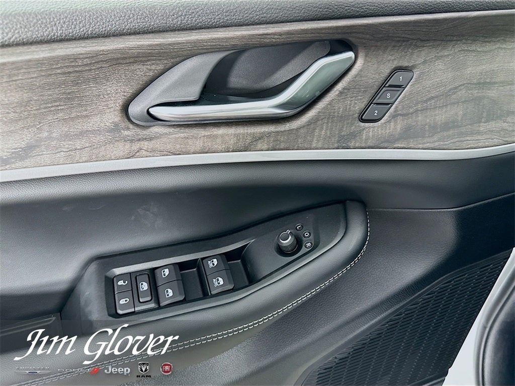 2025 Jeep Grand Cherokee L GRAND CHEROKEE L LIMITED 4X4