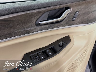 2025 Jeep Grand Cherokee L GRAND CHEROKEE L LIMITED 4X4