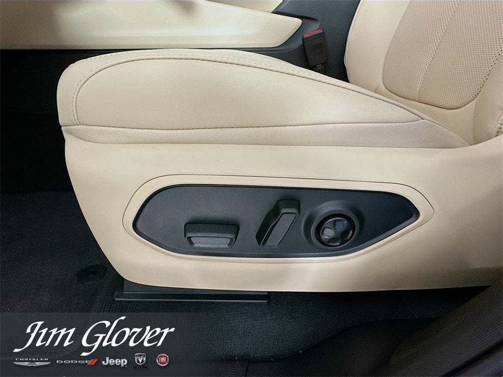 2025 Jeep Grand Cherokee L GRAND CHEROKEE L LIMITED 4X4