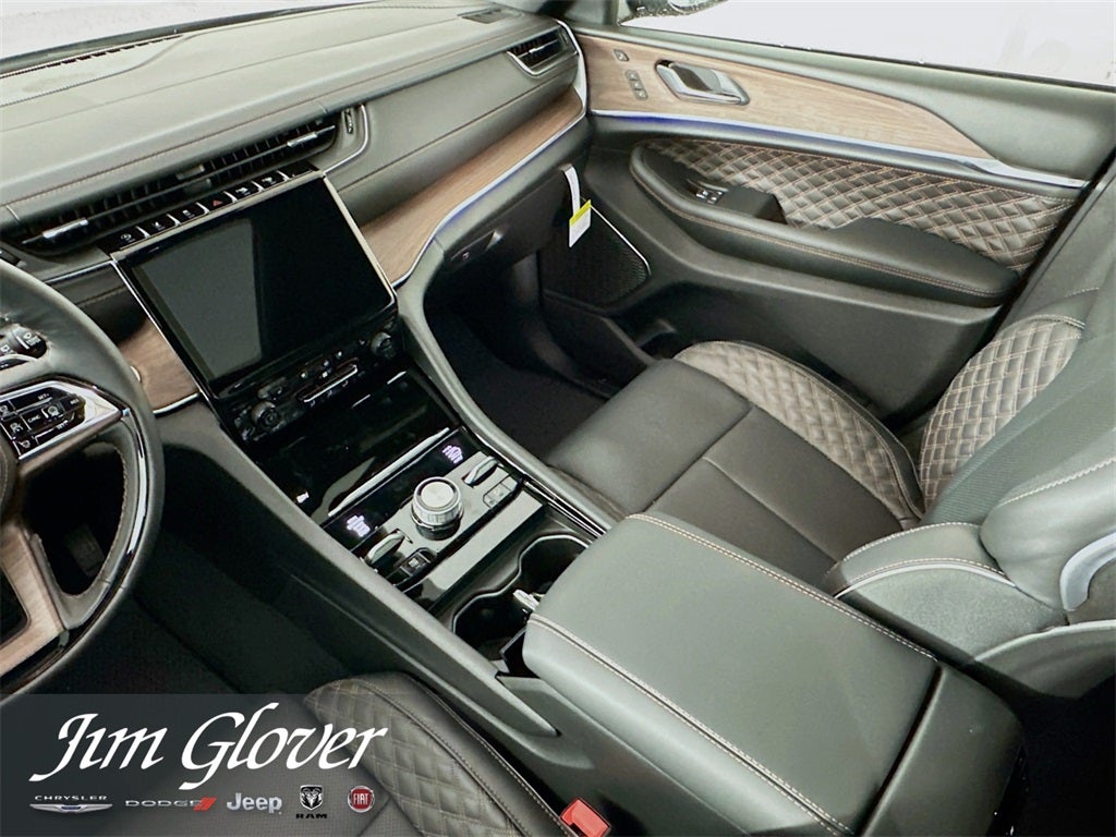 2025 Jeep Grand Cherokee L GRAND CHEROKEE L SUMMIT 4X4