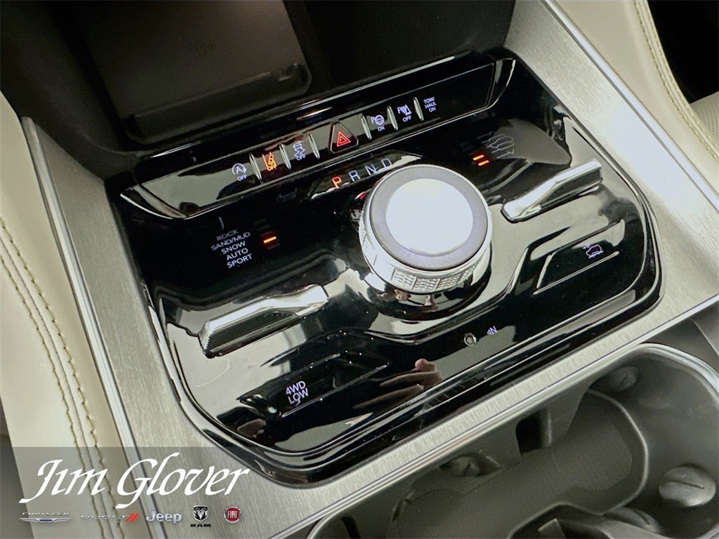 2025 Jeep Wagoneer L WAGONEER L SERIES III 4X4