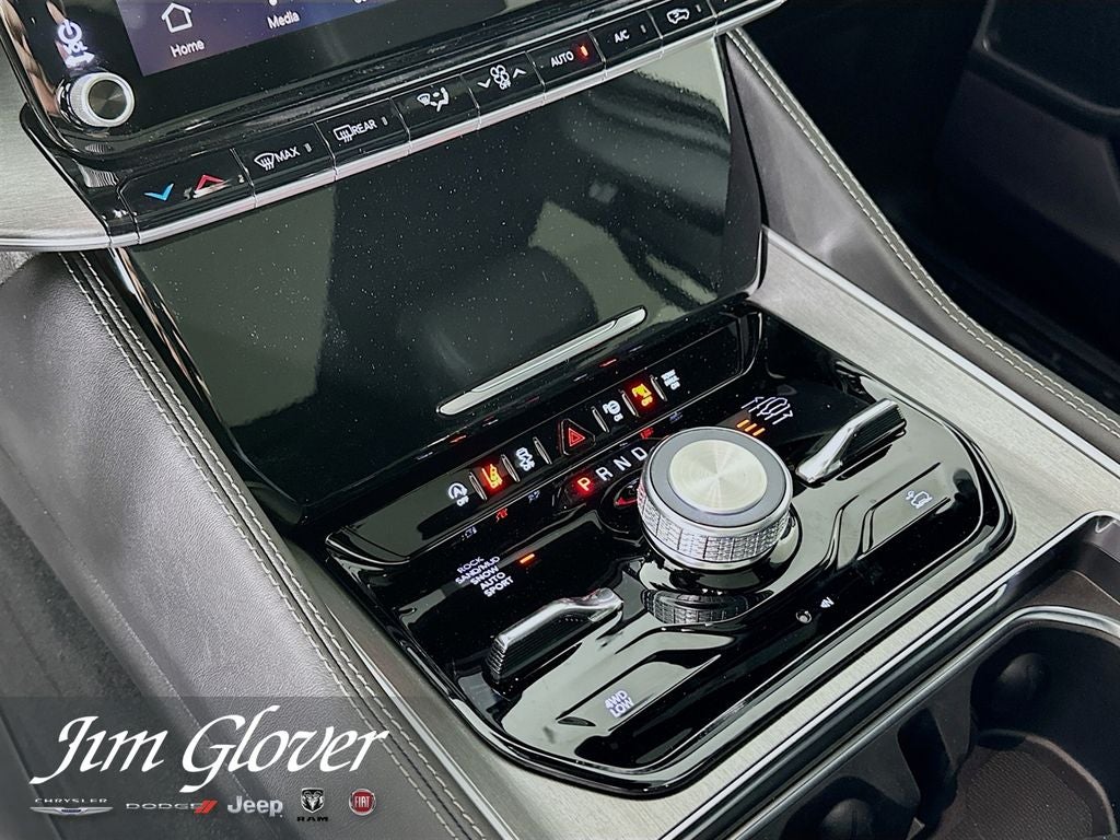 2026 Jeep Grand Wagoneer GRAND WAGONEER UPLAND 4X4