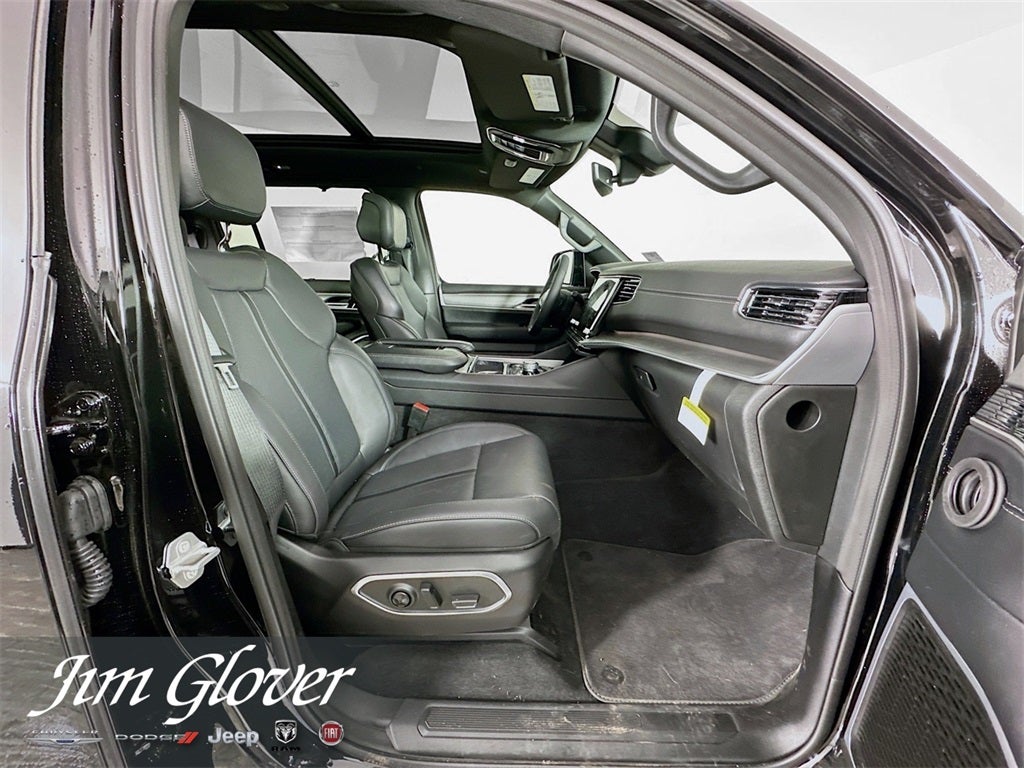 2025 Jeep Wagoneer WAGONEER CARBIDE 4X4