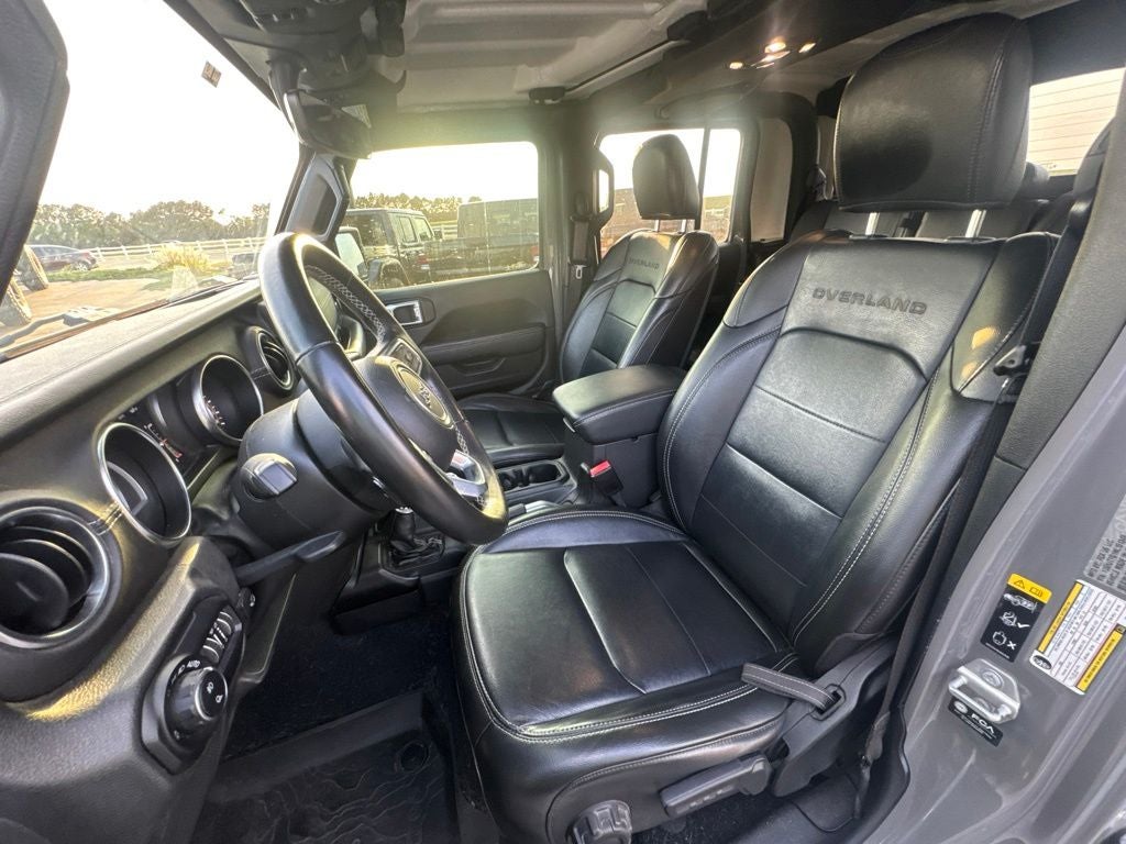 2022 Jeep Gladiator Overland 4x4