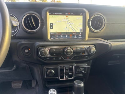 2022 Jeep Gladiator Overland 4x4