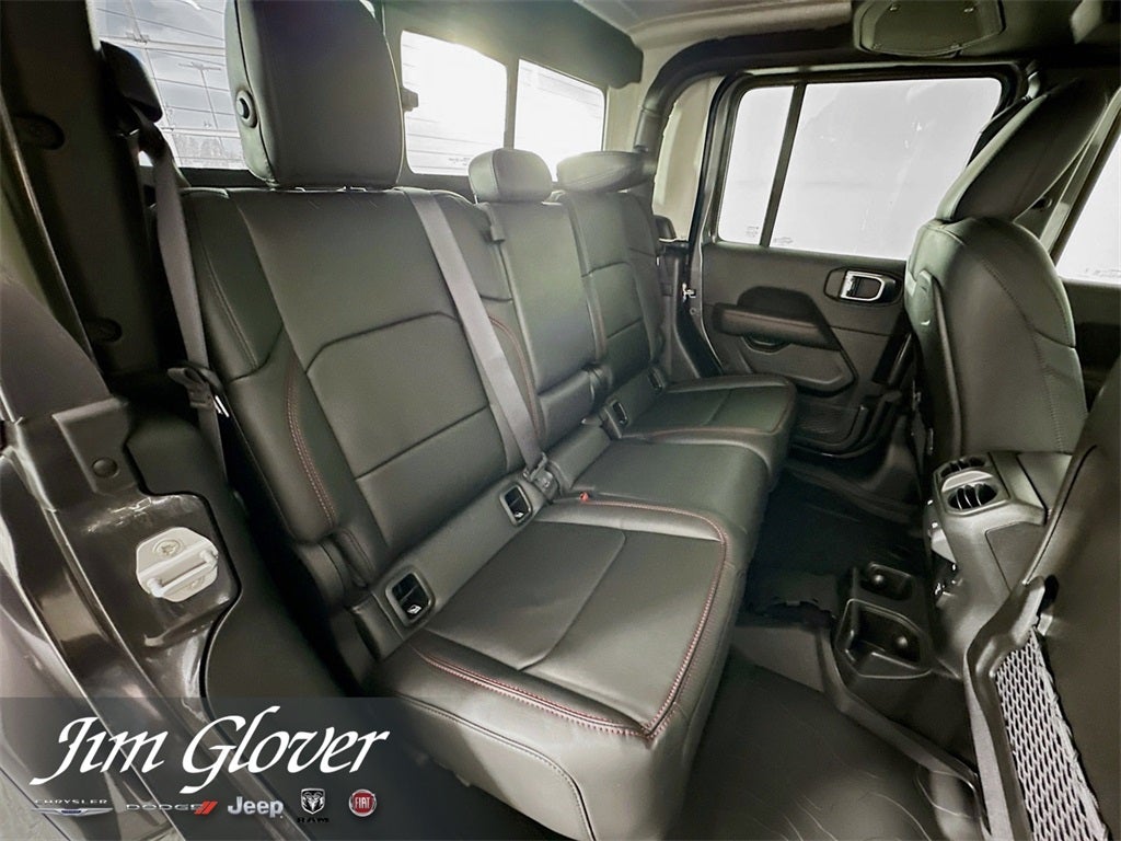 2025 Jeep Gladiator GLADIATOR RUBICON 4X4