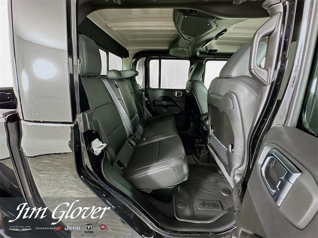 2025 Jeep Gladiator GLADIATOR RUBICON 4X4