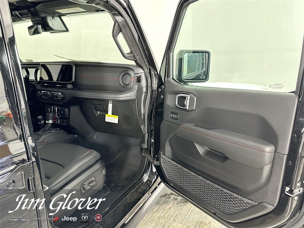 2025 Jeep Gladiator GLADIATOR RUBICON 4X4