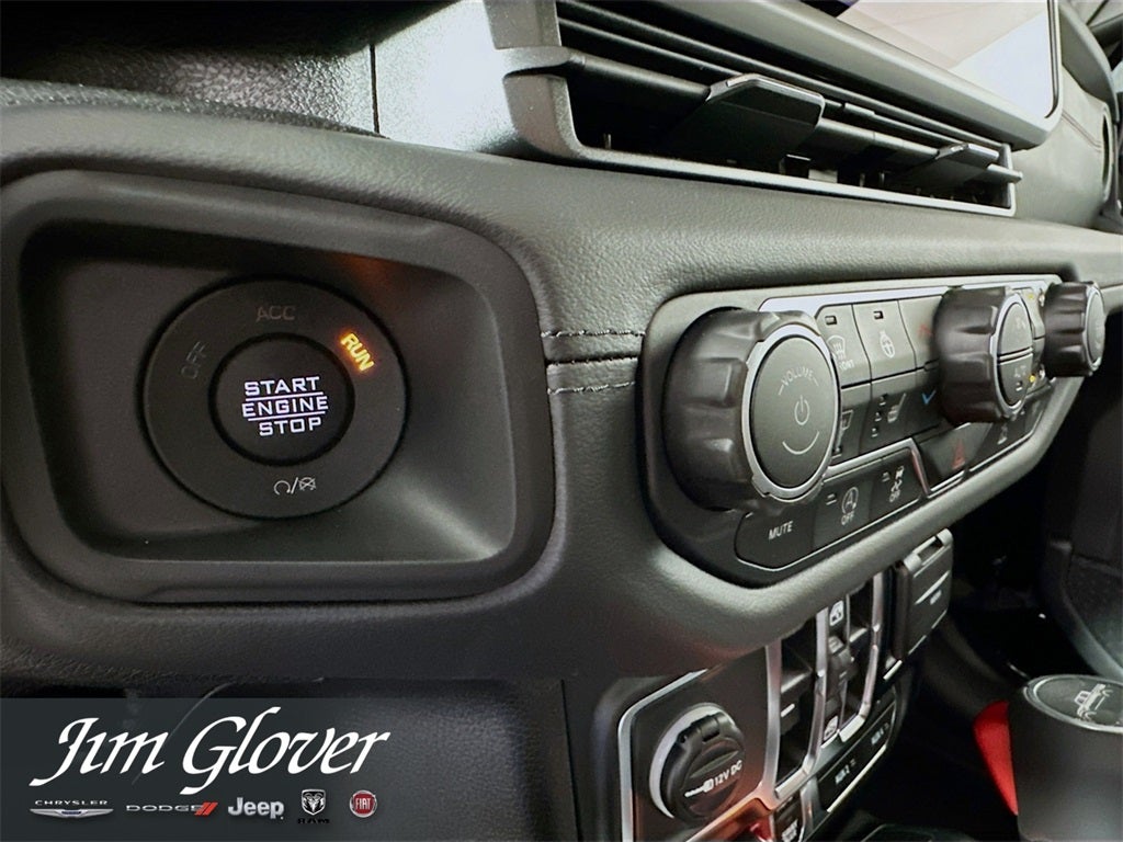 2025 Jeep Gladiator GLADIATOR RUBICON 4X4