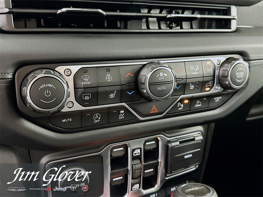 2025 Jeep Gladiator GLADIATOR RUBICON X 4X4