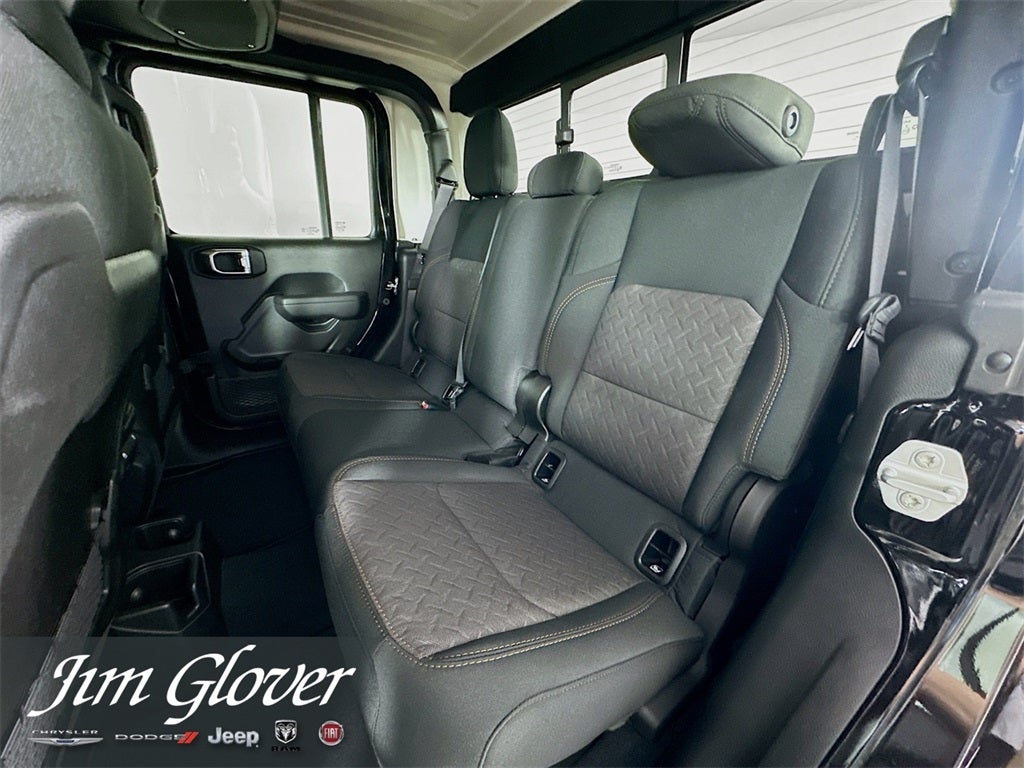 2025 Jeep Gladiator GLADIATOR MOJAVE 4X4