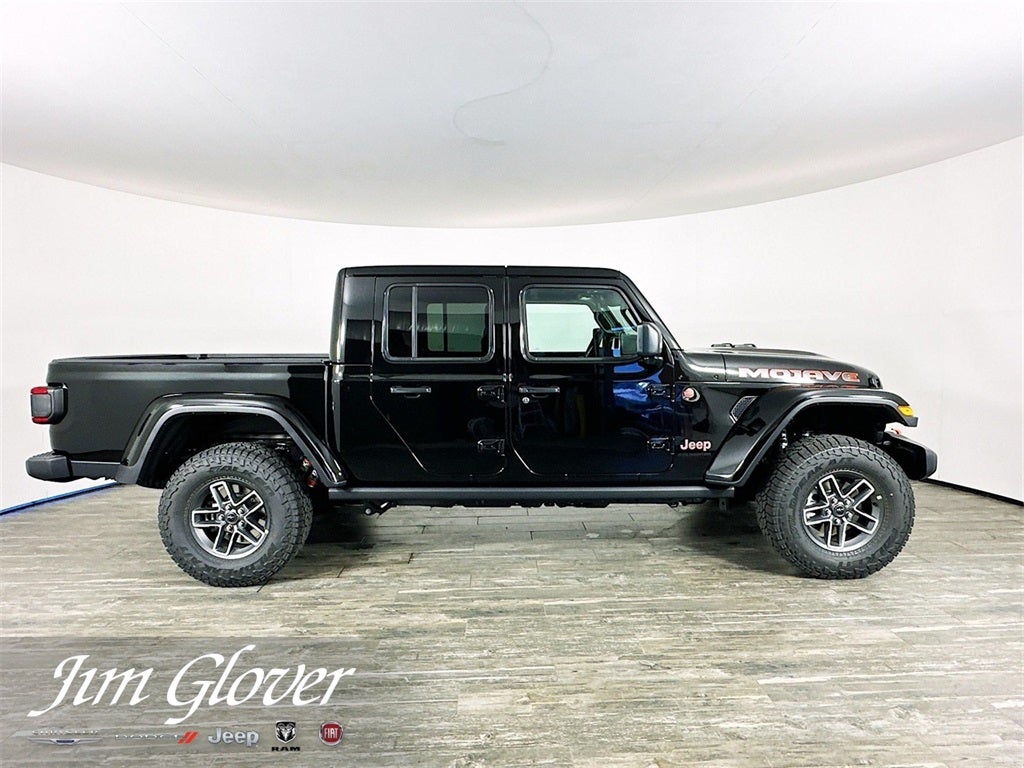 2025 Jeep Gladiator GLADIATOR MOJAVE 4X4