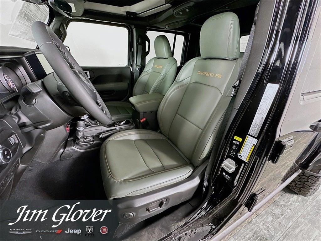 2025 Jeep Gladiator GLADIATOR MOJAVE X 4X4