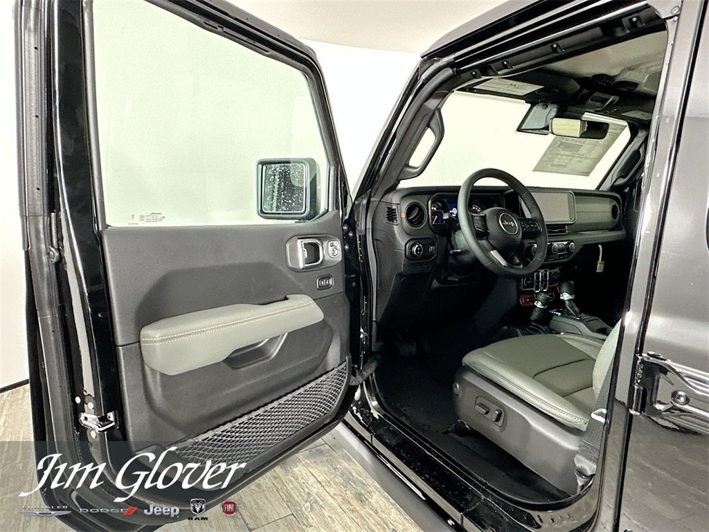 2025 Jeep Gladiator GLADIATOR MOJAVE 4X4