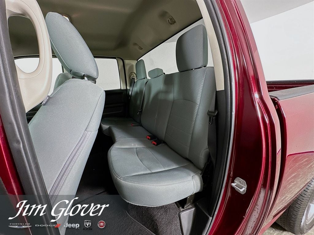 2017 RAM 1500 Express Quad Cab 4x4 6'4' Box