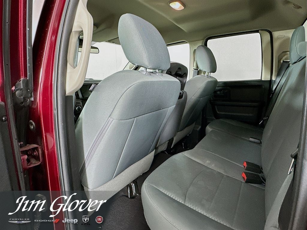 2017 RAM 1500 Express Quad Cab 4x4 6'4' Box