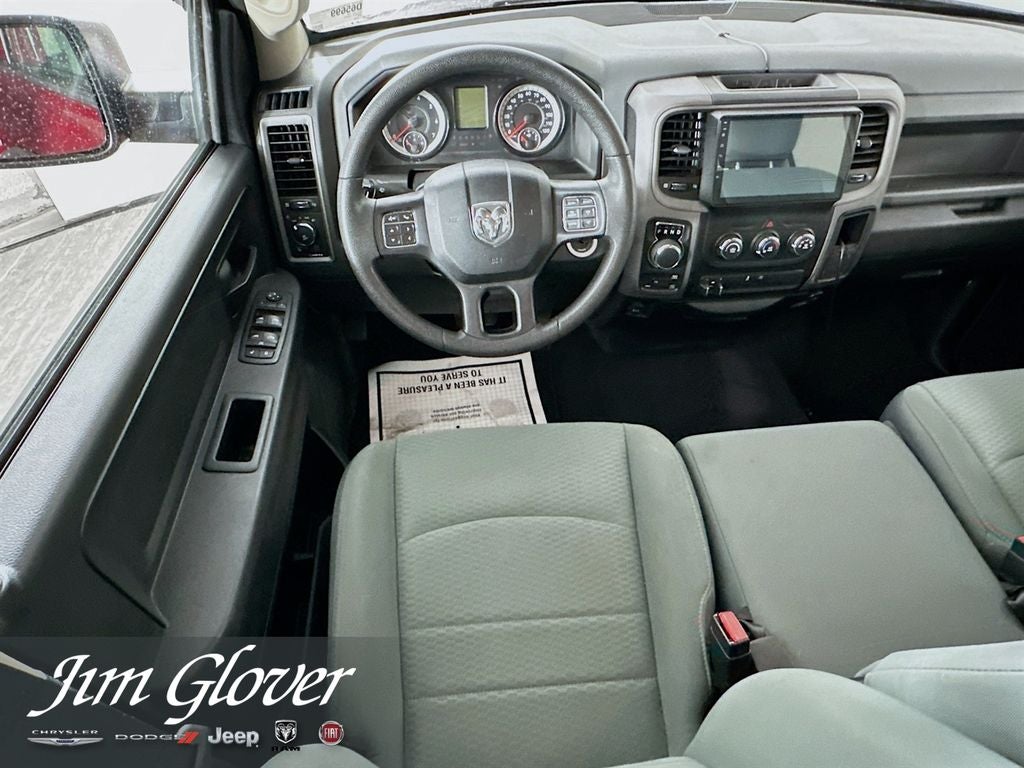 2017 RAM 1500 Express Quad Cab 4x4 6'4' Box