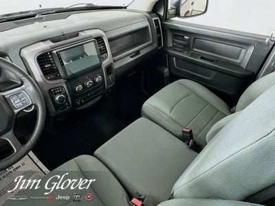 2017 RAM 1500 Express Quad Cab 4x4 6'4' Box