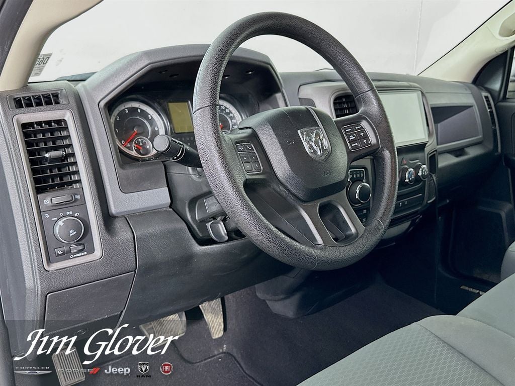 2017 RAM 1500 Express Quad Cab 4x4 6'4' Box