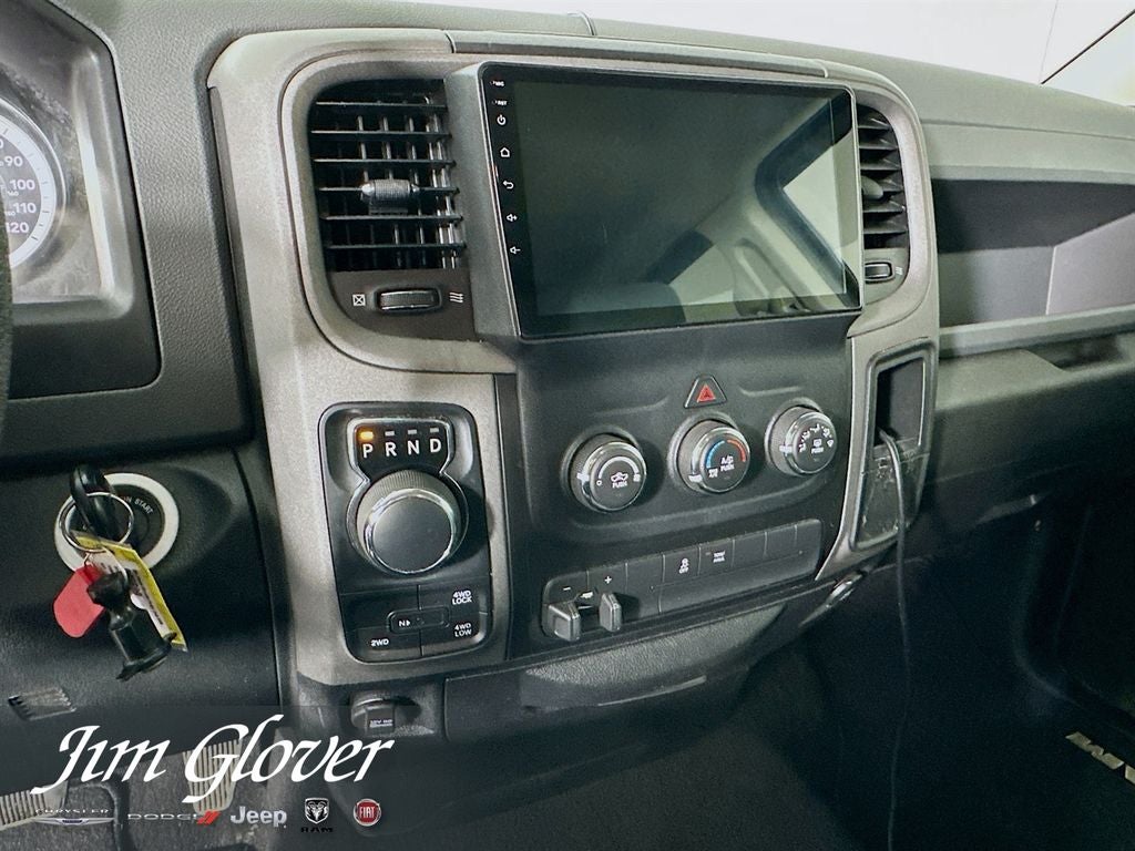 2017 RAM 1500 Express Quad Cab 4x4 6'4' Box