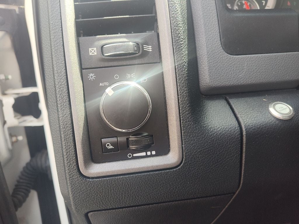 2017 RAM 1500 Tradesman Quad Cab 4x4 6'4' Box