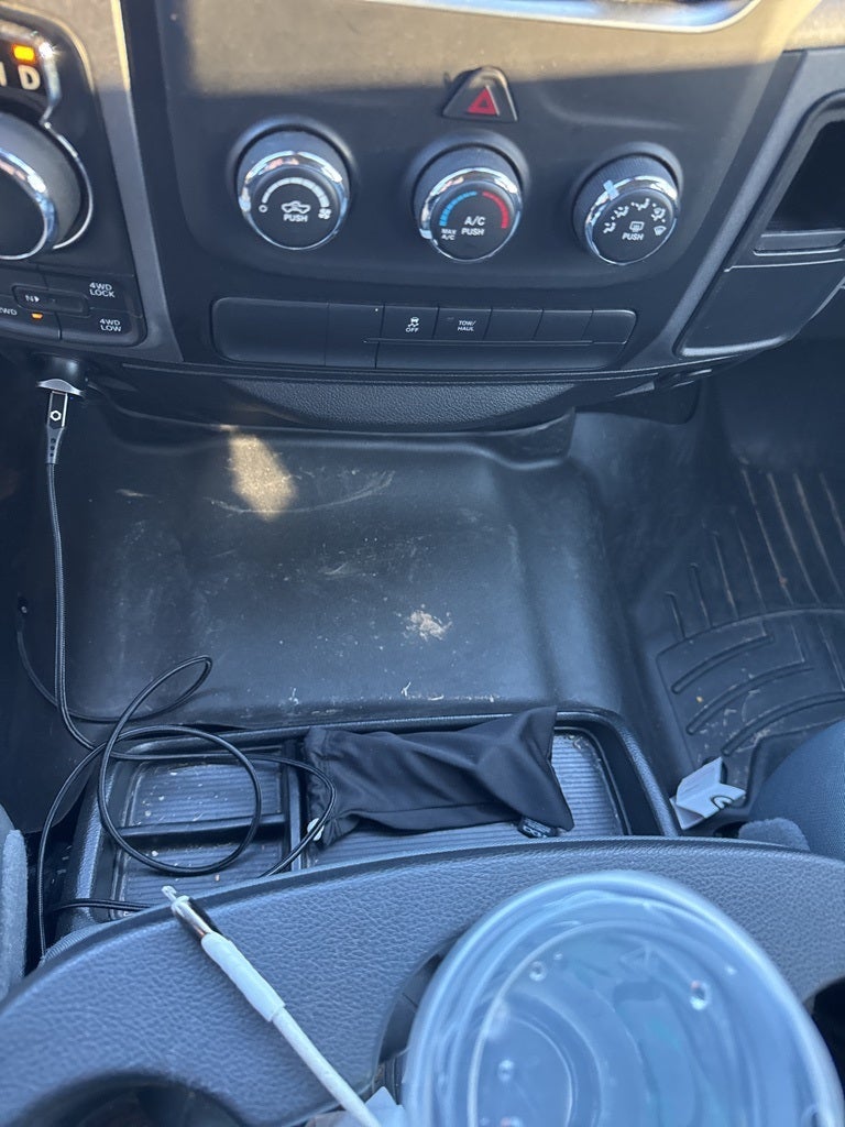 2018 RAM 1500 Express Crew Cab 4x4 5'7' Box