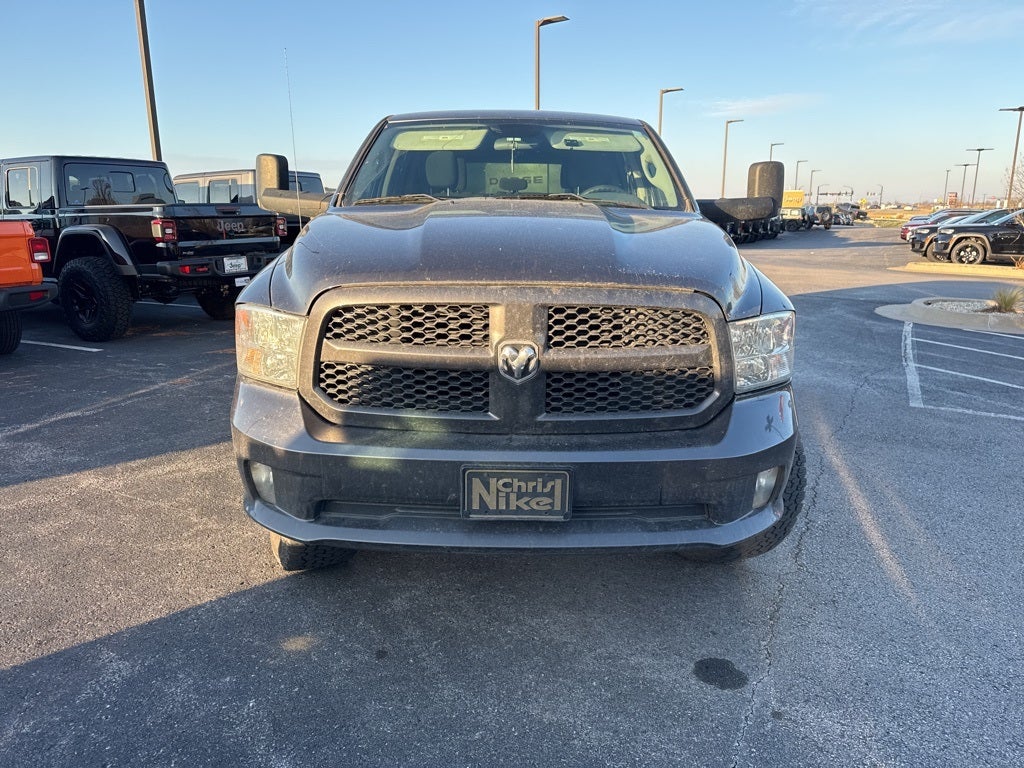 2018 RAM 1500 Express Crew Cab 4x4 5'7' Box