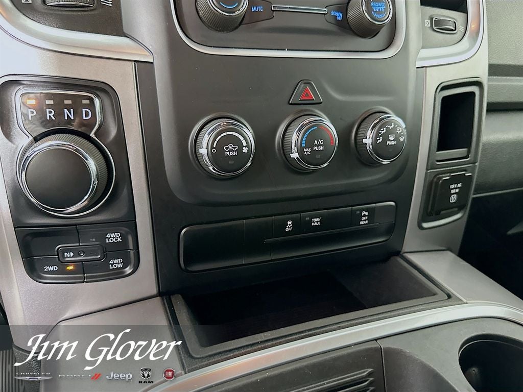 2023 RAM 1500 Classic Warlock Crew Cab 4x4 5'7' Box