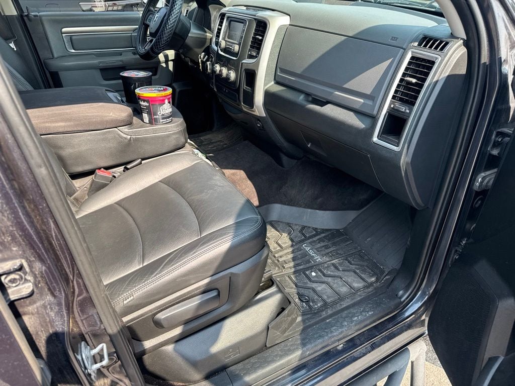 2017 RAM 1500 SLT