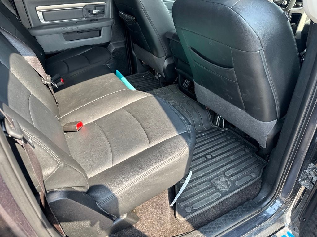 2017 RAM 1500 SLT