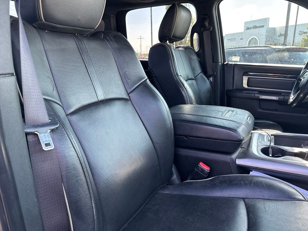 2017 RAM 1500 Limited Crew Cab 4x4 5'7' Box