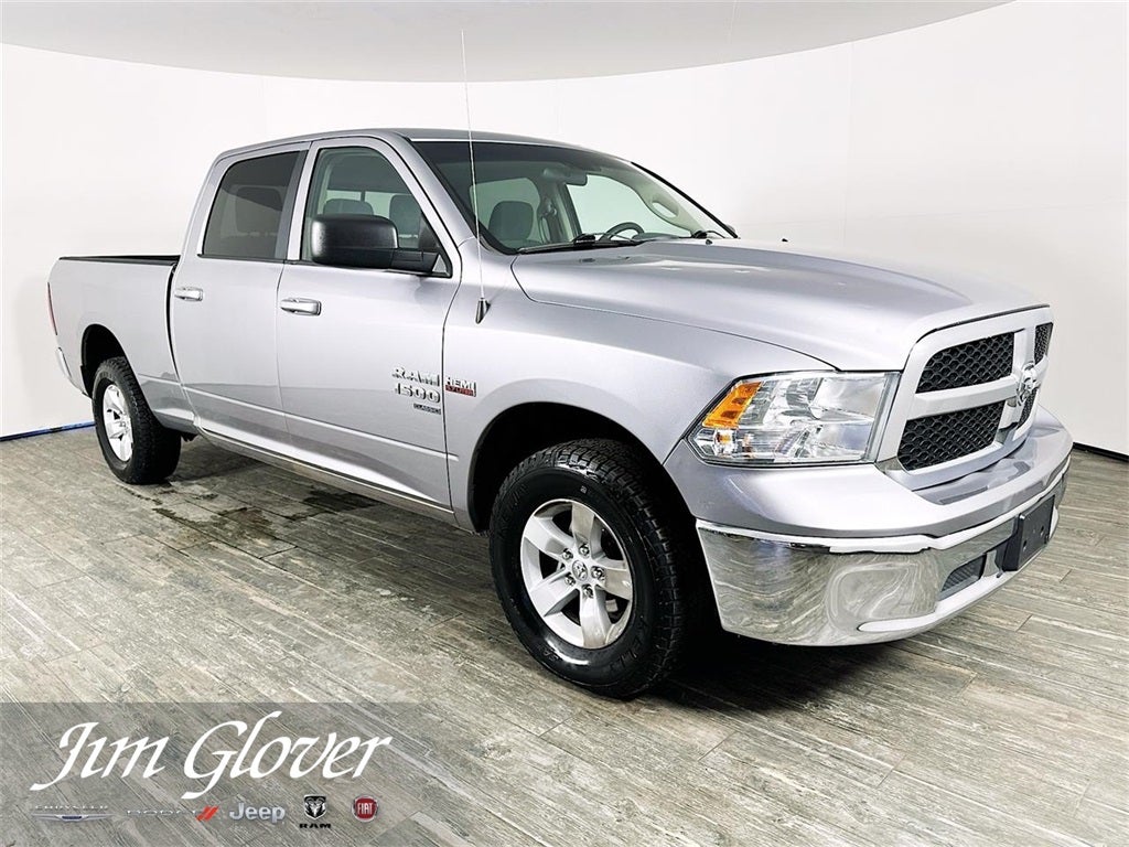 2020 RAM 1500 Classic SLT Crew Cab 4x4 6'4' Box