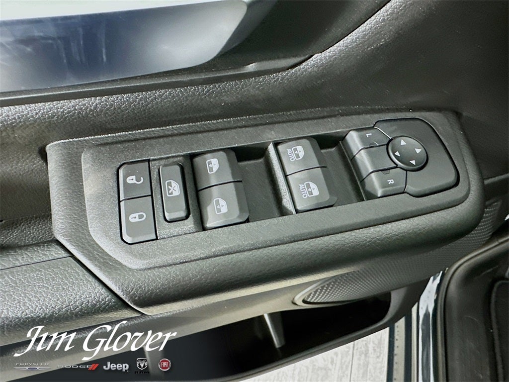 2026 RAM 1500 RAM 1500 EXPRESS CREW CAB 4X2 5'7' BOX