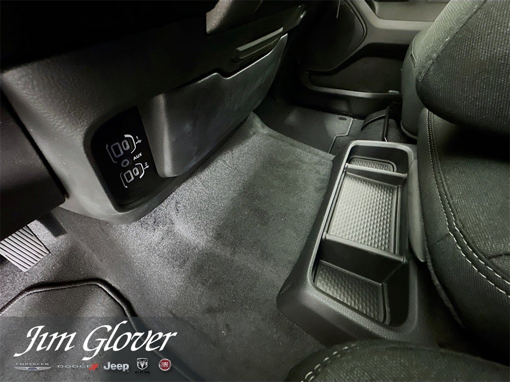 2026 RAM 1500 RAM 1500 EXPRESS CREW CAB 4X2 5'7' BOX