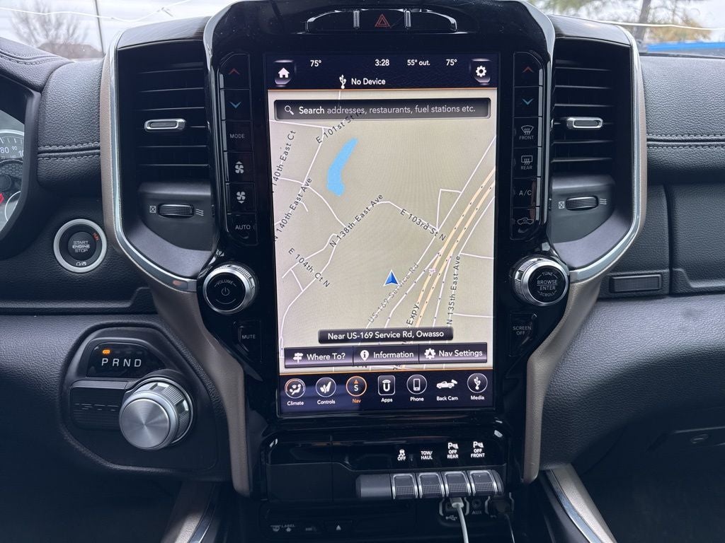 2019 RAM 1500 Laramie Crew Cab 4x2 5'7' Box