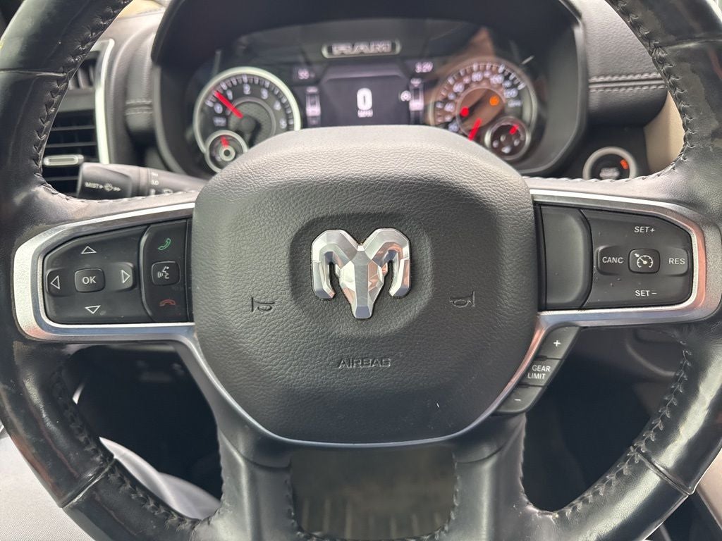 2019 RAM 1500 Laramie Crew Cab 4x2 5'7' Box