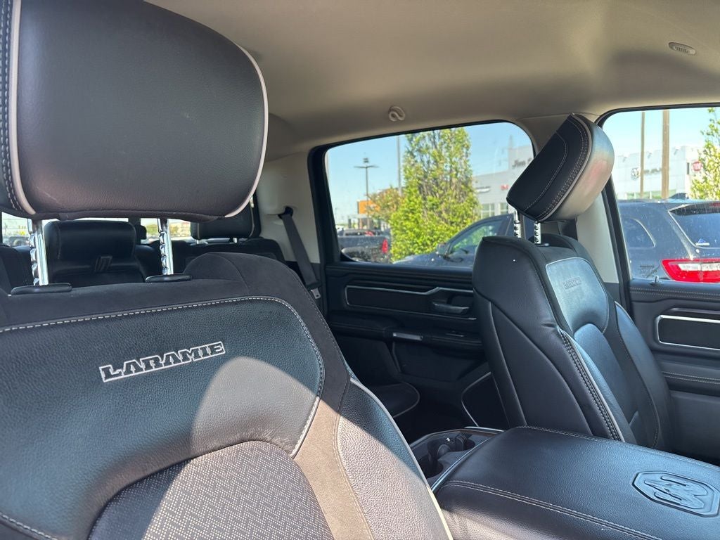 2022 RAM 1500 Laramie Crew Cab 4x2 5'7' Box