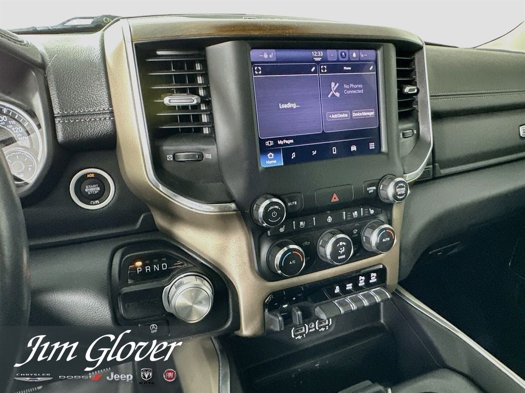 2022 RAM 1500 Laramie Crew Cab 4x2 5'7' Box