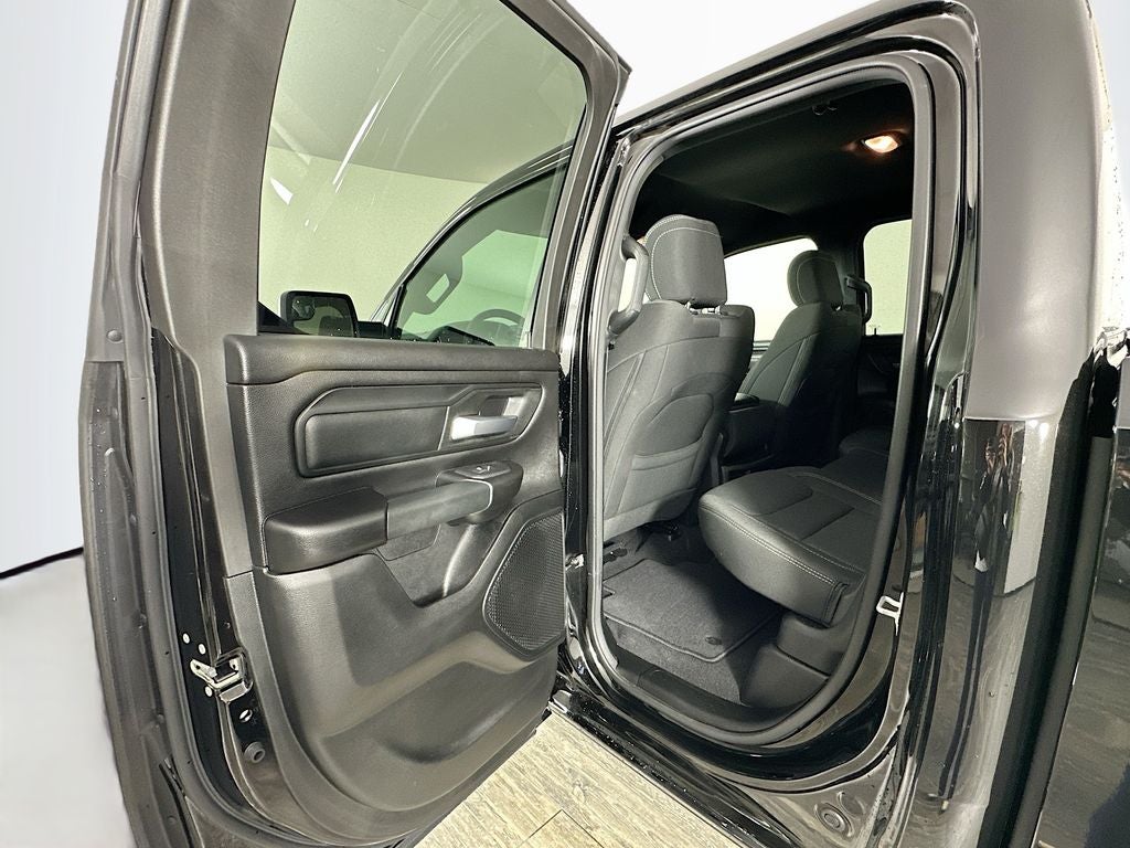 2025 RAM 1500 Tradesman Quad Cab 4x4 6'4' Box