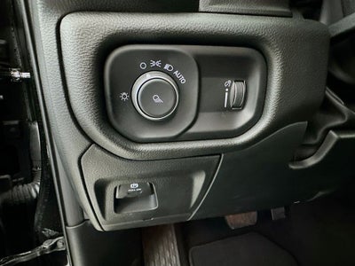2025 RAM 1500 Tradesman Quad Cab 4x4 6'4' Box