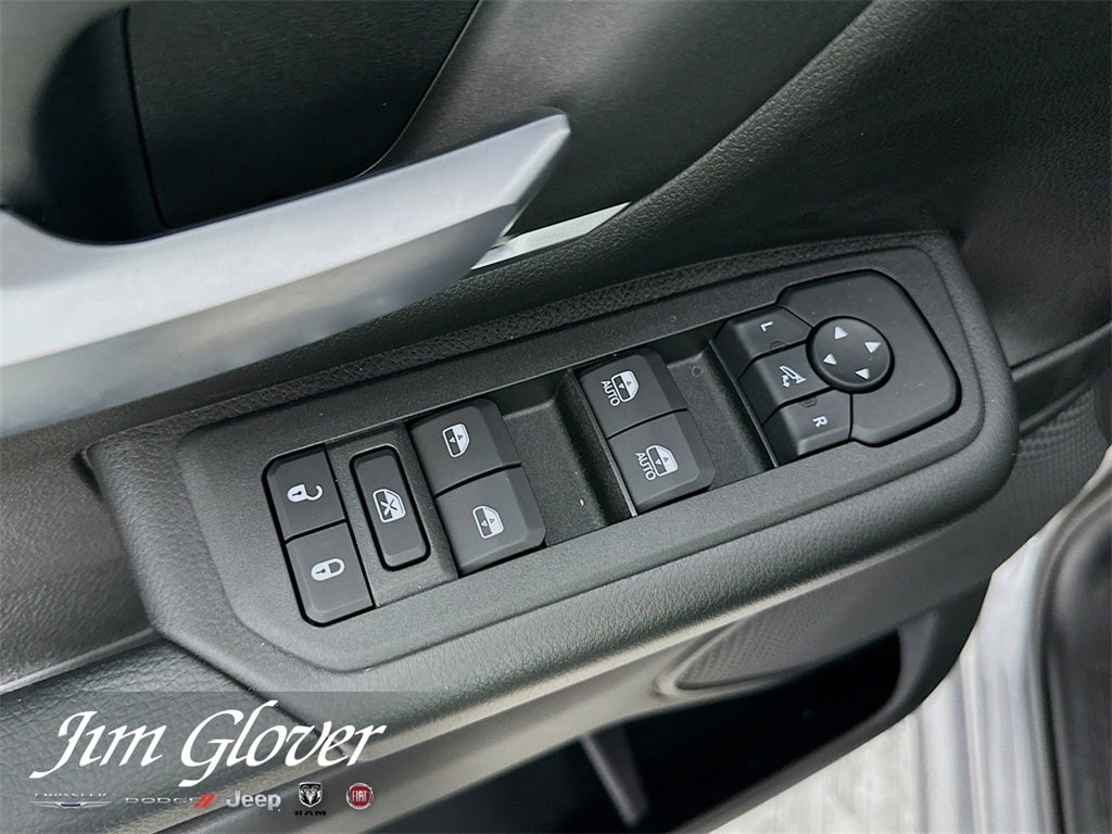 2025 RAM 1500 Big Horn Crew Cab 4x4 5'7' Box