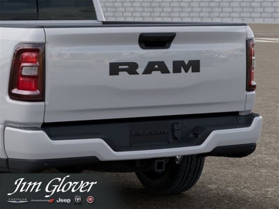 2026 RAM 1500 RAM 1500 EXPRESS QUAD CAB 4X2 6'4' BOX
